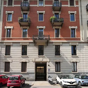 https://contempora-apartments-loft-via-saffi-12.it-lombardy.com